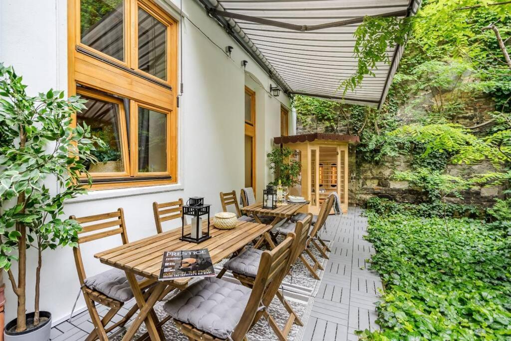 Wellness Wonderland Garden, Sauna, Jacuzzi In Cbd *