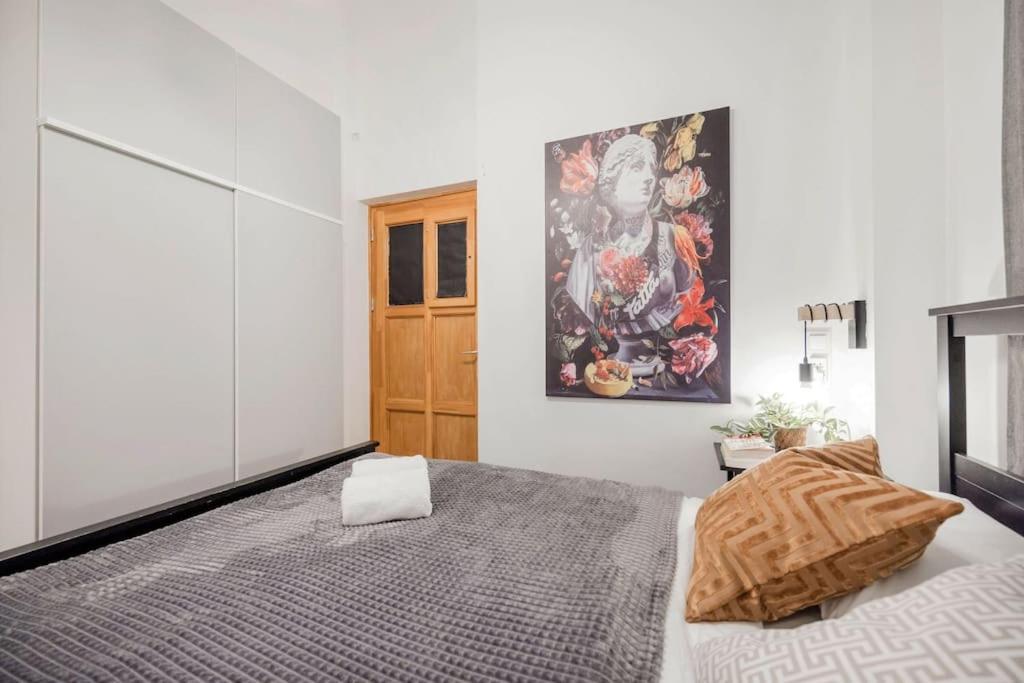 Wellness Wonderland Garden, Sauna, Jacuzzi In Cbd * Budapeszt