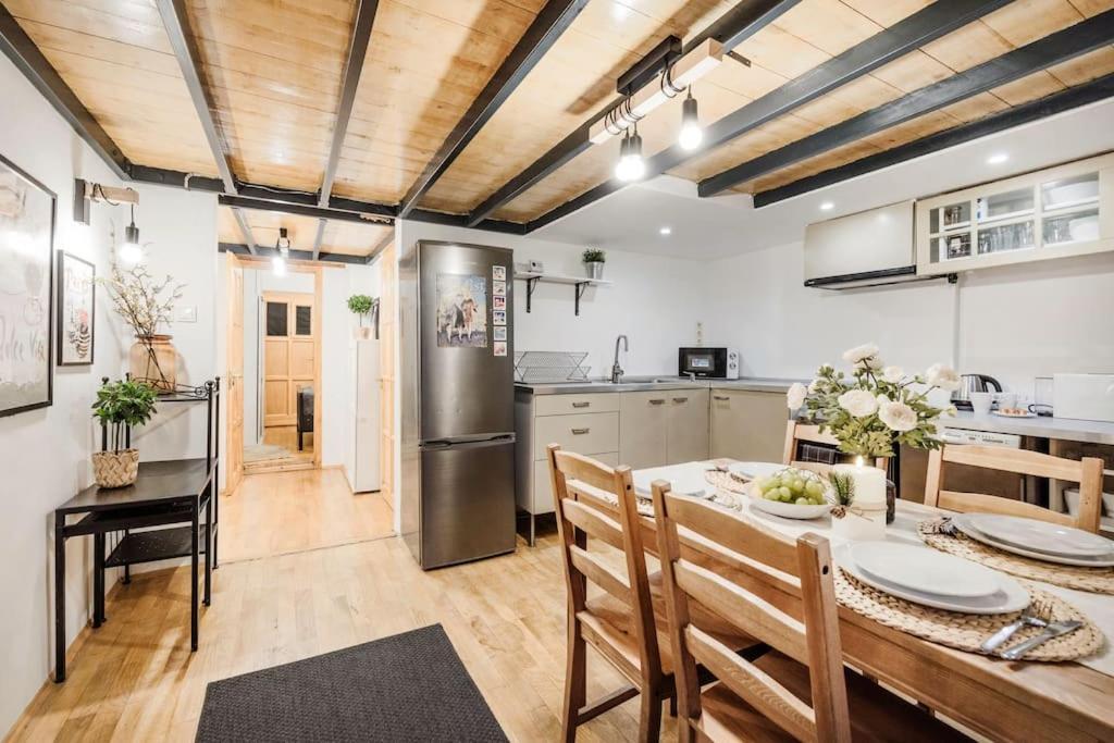 Wellness Wonderland Garden, Sauna, Jacuzzi In Cbd Apartament